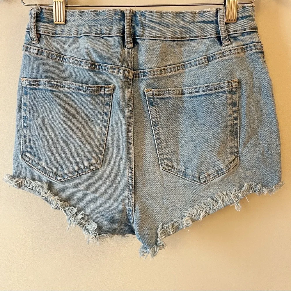 Zara High Rise Cut Off Jean Shorts Size 6 Distressed Light Blue Wash
